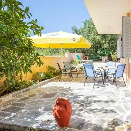 βιλα μπουμπουλινα Apartamento *