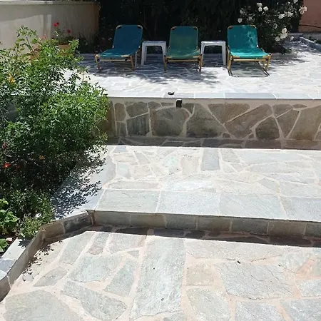 βιλα μπουμπουλινα Apartamento *