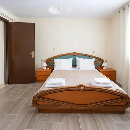 βιλα μπουμπουλινα *